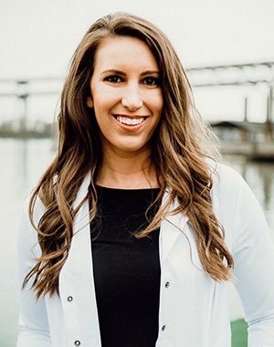 Headshot of Portland Dentist Dr. Megan McInnis